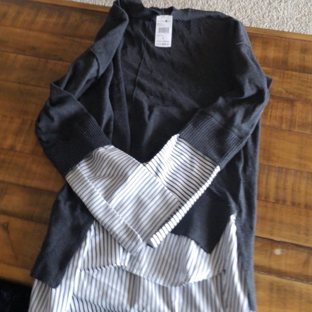 Top with striped detail